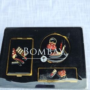 VINTAGE  NEW WOMAN 'S  BOMBAY  COMPANY  3 PIECE  SOCIALITE  GIFT SET  RED  BLACK